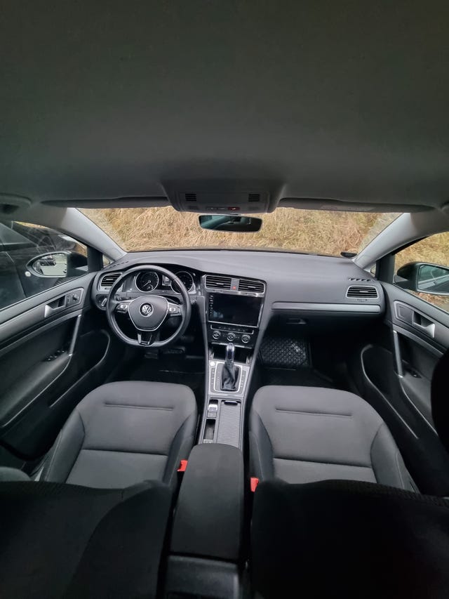 2019 VOLKSWAGEN GOLF - 20