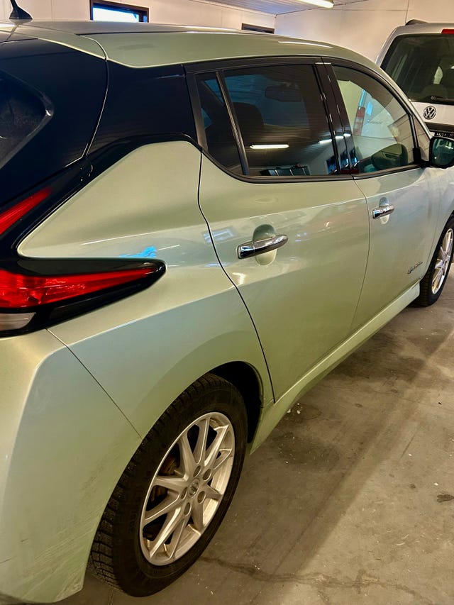2018 NISSAN LEAF - 8