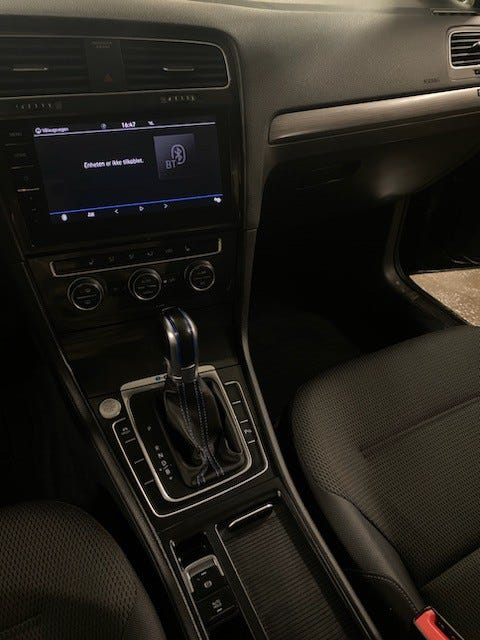 2019 VOLKSWAGEN GOLF - 8
