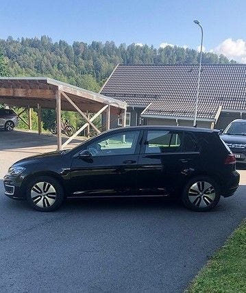 WVWZZZAUZJ8901103 2018 VOLKSWAGEN GOLF-2