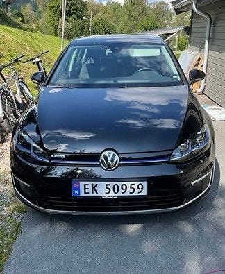 WVWZZZAUZJ8901103 2018 VOLKSWAGEN GOLF-0