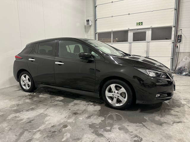 2022 NISSAN LEAF - 7