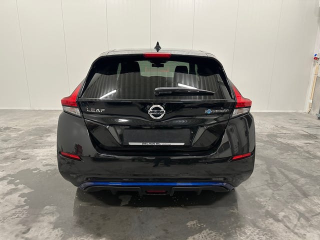 2022 NISSAN LEAF - 12