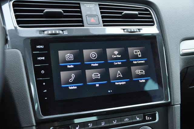 2019 VOLKSWAGEN GOLF - 25