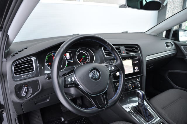 2019 VOLKSWAGEN GOLF - 9