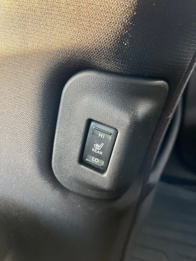 2018 NISSAN LEAF - 27