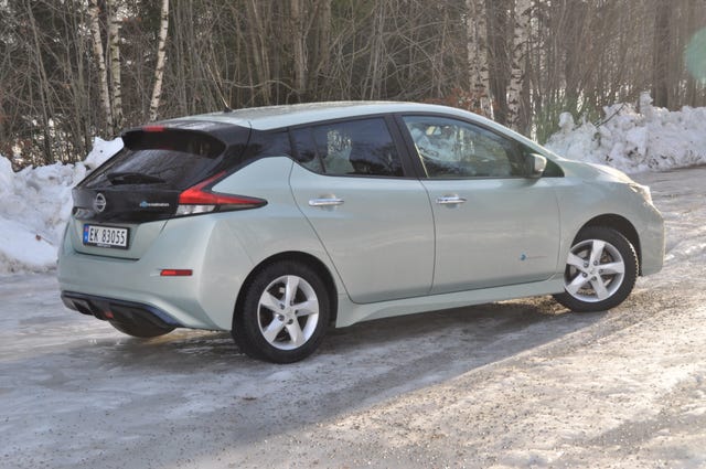 2018 NISSAN LEAF - 11