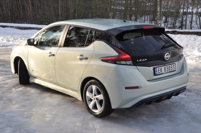 SJNFAAZE1U0002592 2018 NISSAN LEAF-5