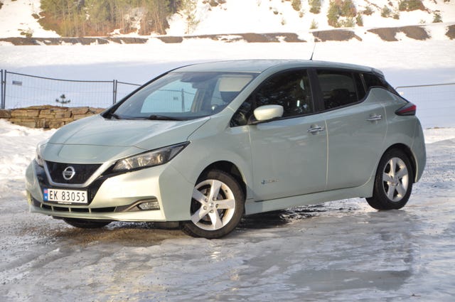 SJNFAAZE1U0002592 2018 NISSAN LEAF-1