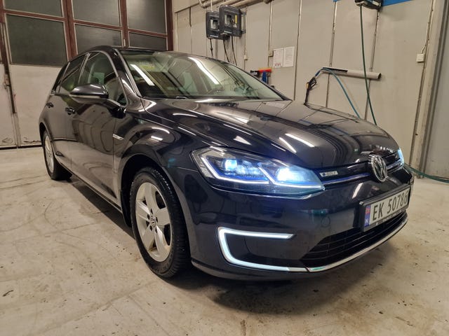 WVWZZZAUZJW902589 2018 VOLKSWAGEN GOLF-4