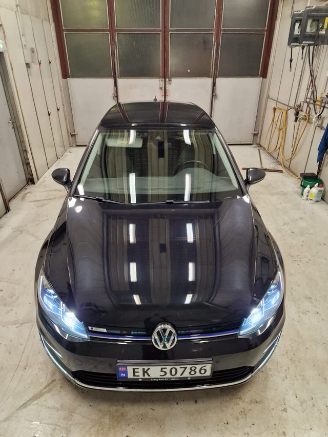 WVWZZZAUZJW902589 2018 VOLKSWAGEN GOLF-0