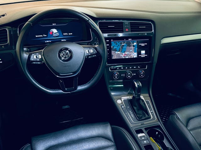2019 VOLKSWAGEN GOLF - 7