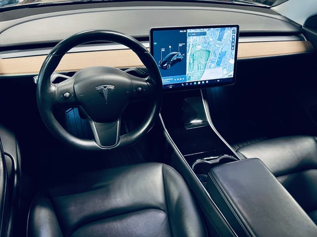 2019 TESLA MODEL 3 - 8