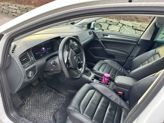 WVWZZZAUZJW909637 2018 VOLKSWAGEN GOLF-5