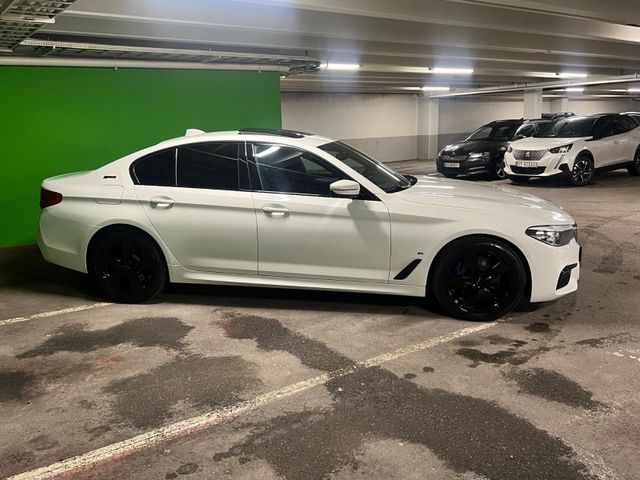 2019 BMW 5-SERIE - 19