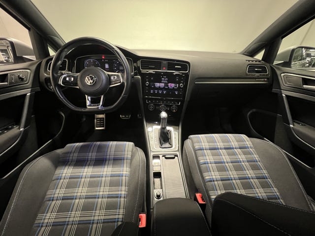 WVWZZZAUZKW800617 2019 VOLKSWAGEN GOLF-4
