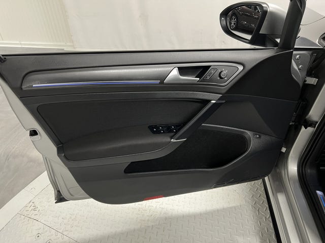 2019 VOLKSWAGEN GOLF - 35