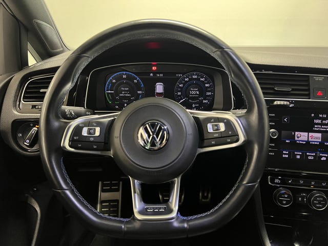 2019 VOLKSWAGEN GOLF - 18