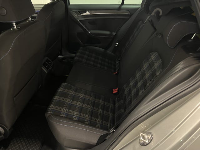 2019 VOLKSWAGEN GOLF - 41