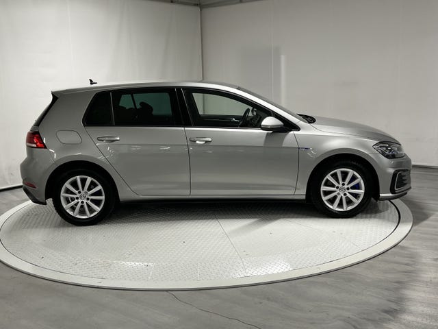 2019 VOLKSWAGEN GOLF - 13