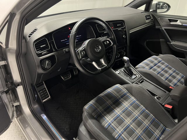 2019 VOLKSWAGEN GOLF - 36