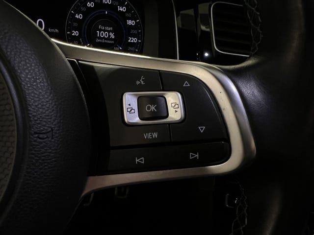 2019 VOLKSWAGEN GOLF - 22