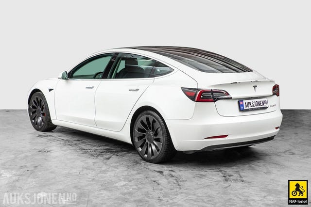 5YJ3E7EB7KF207930 2019 TESLA MODEL 3-5