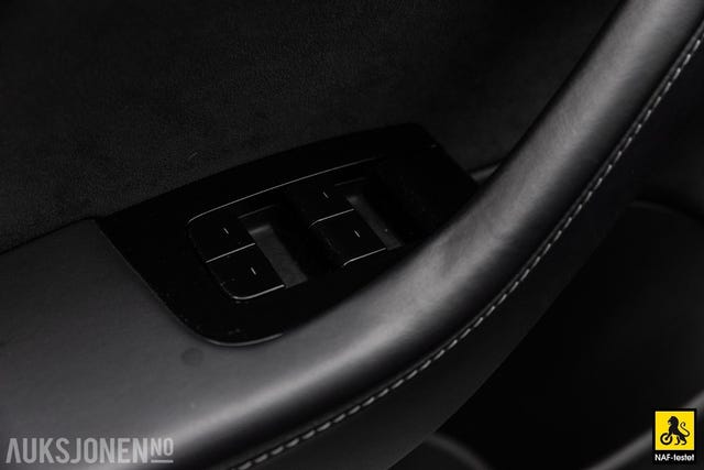 2019 TESLA MODEL 3 - 8