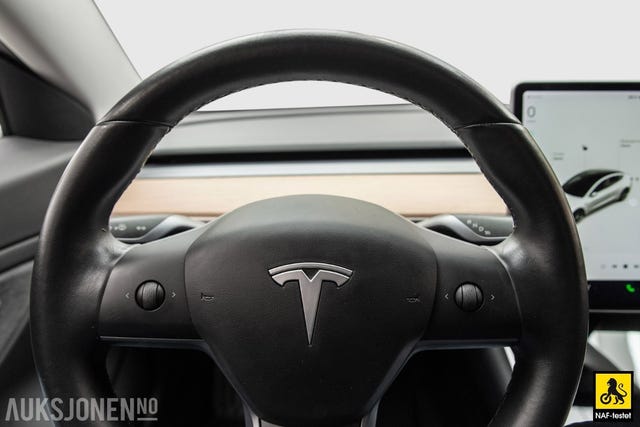 2019 TESLA MODEL 3 - 29