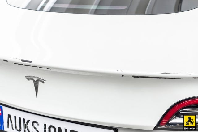 2019 TESLA MODEL 3 - 39