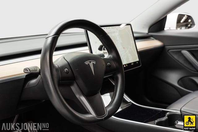2019 TESLA MODEL 3 - 11