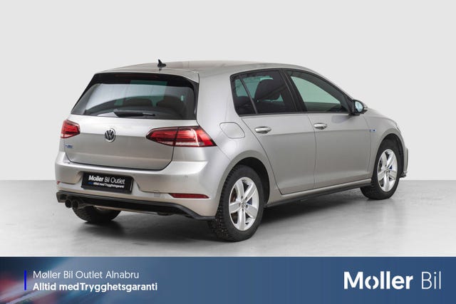 WVWZZZAUZJW801298 2018 VOLKSWAGEN GOLF-1
