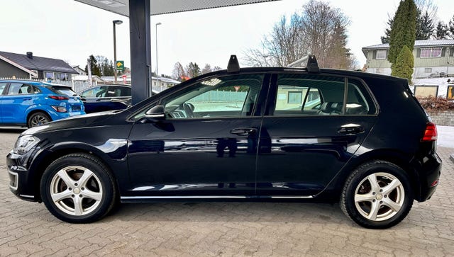 2019 VOLKSWAGEN GOLF - 8