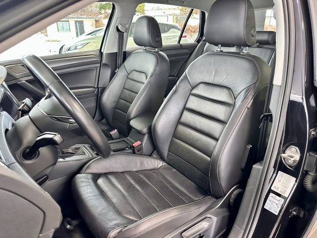 2019 VOLKSWAGEN GOLF - 14