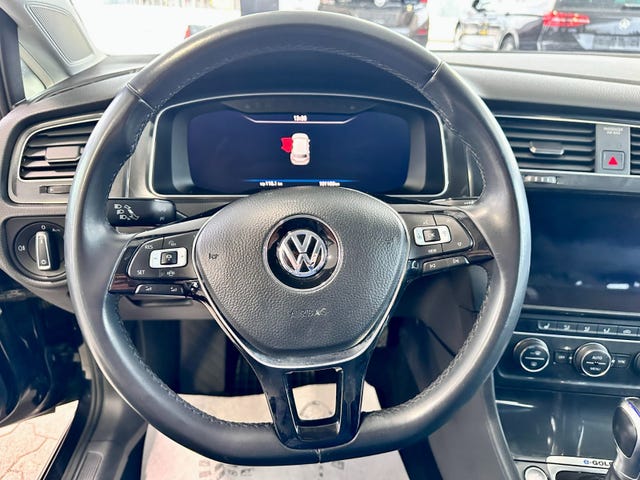 2019 VOLKSWAGEN GOLF - 11