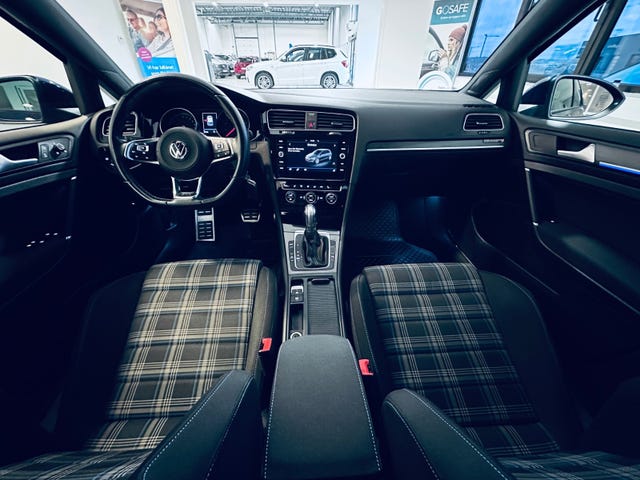 2019 VOLKSWAGEN GOLF - 10