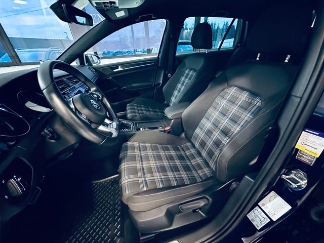 2019 VOLKSWAGEN GOLF - 15