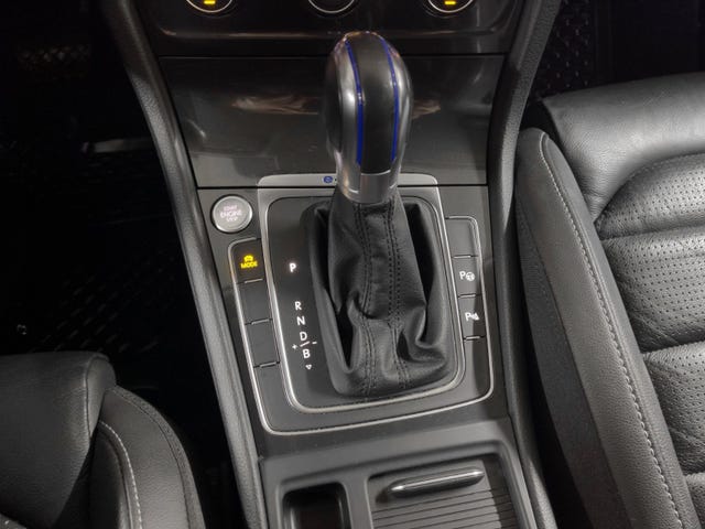 2018 VOLKSWAGEN GOLF - 17