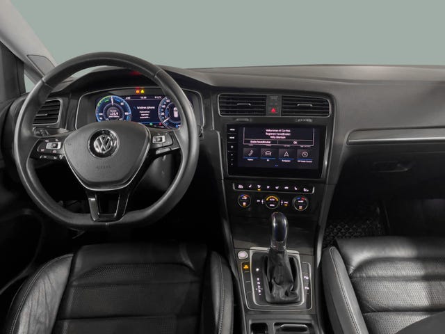 2018 VOLKSWAGEN GOLF - 15