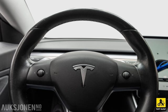 2019 TESLA MODEL 3 - 28
