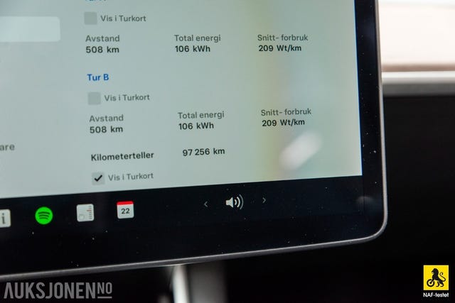2019 TESLA MODEL 3 - 27