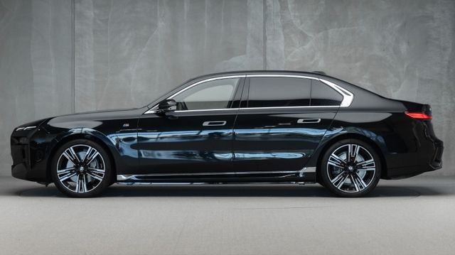 2023 BMW I7 - 2