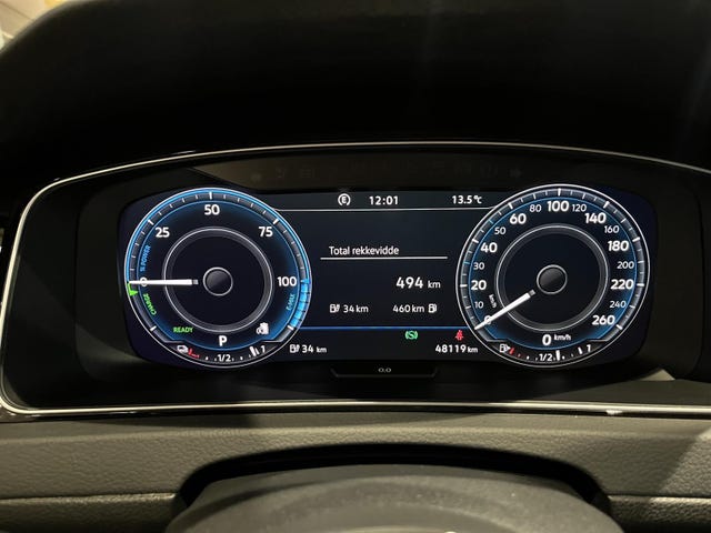 2018 VOLKSWAGEN GOLF - 13