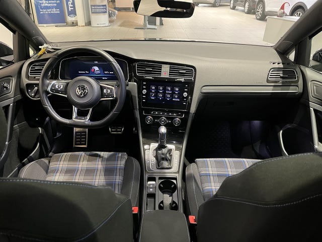 2018 VOLKSWAGEN GOLF - 22