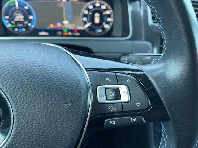 2018 VOLKSWAGEN GOLF - 12