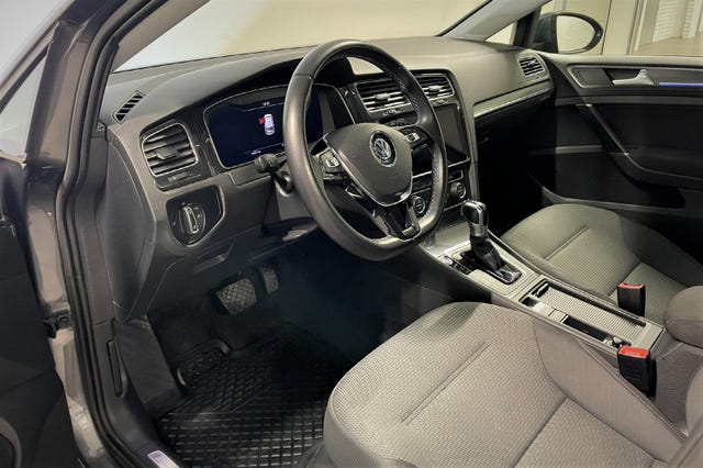 2018 VOLKSWAGEN GOLF - 9