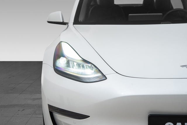 5YJ3E7EB6MF953157 2021 TESLA MODEL 3-2
