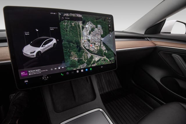 2021 TESLA MODEL 3 - 28