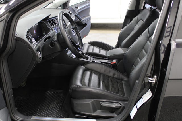 2019 VOLKSWAGEN GOLF - 16