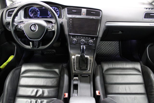 2019 VOLKSWAGEN GOLF - 17